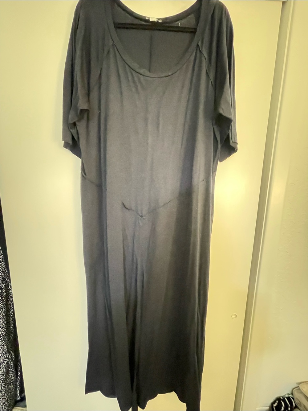 Women’s Navy Blue Scoop Neck Maxi Dress